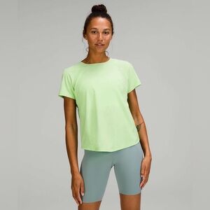 Lululemon Lightweight Stretch Running Short Sleeve Shirt in Scream Green Size 2